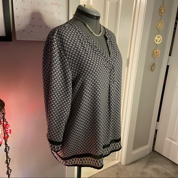 Violet + Claire Black & White Blouse Size XL - Picture 3 of 12